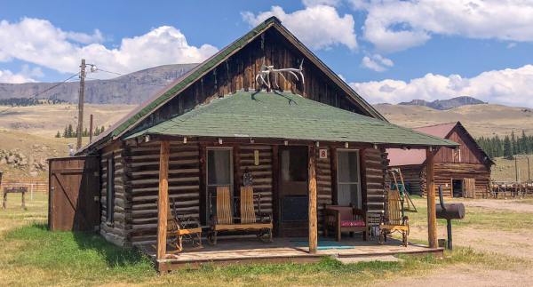 Creede_Cabin8_01