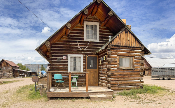 Creede_Cabin10_02
