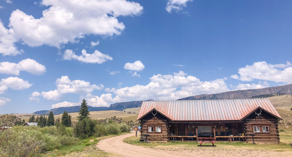 Creede_Cabin11_01