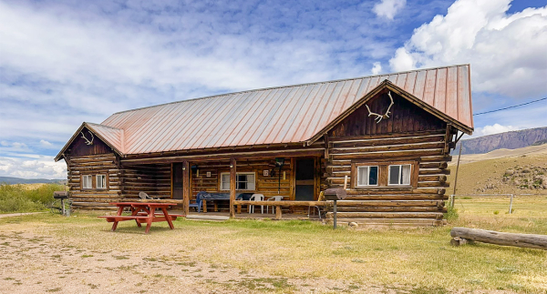 Creede_Cabin12_01
